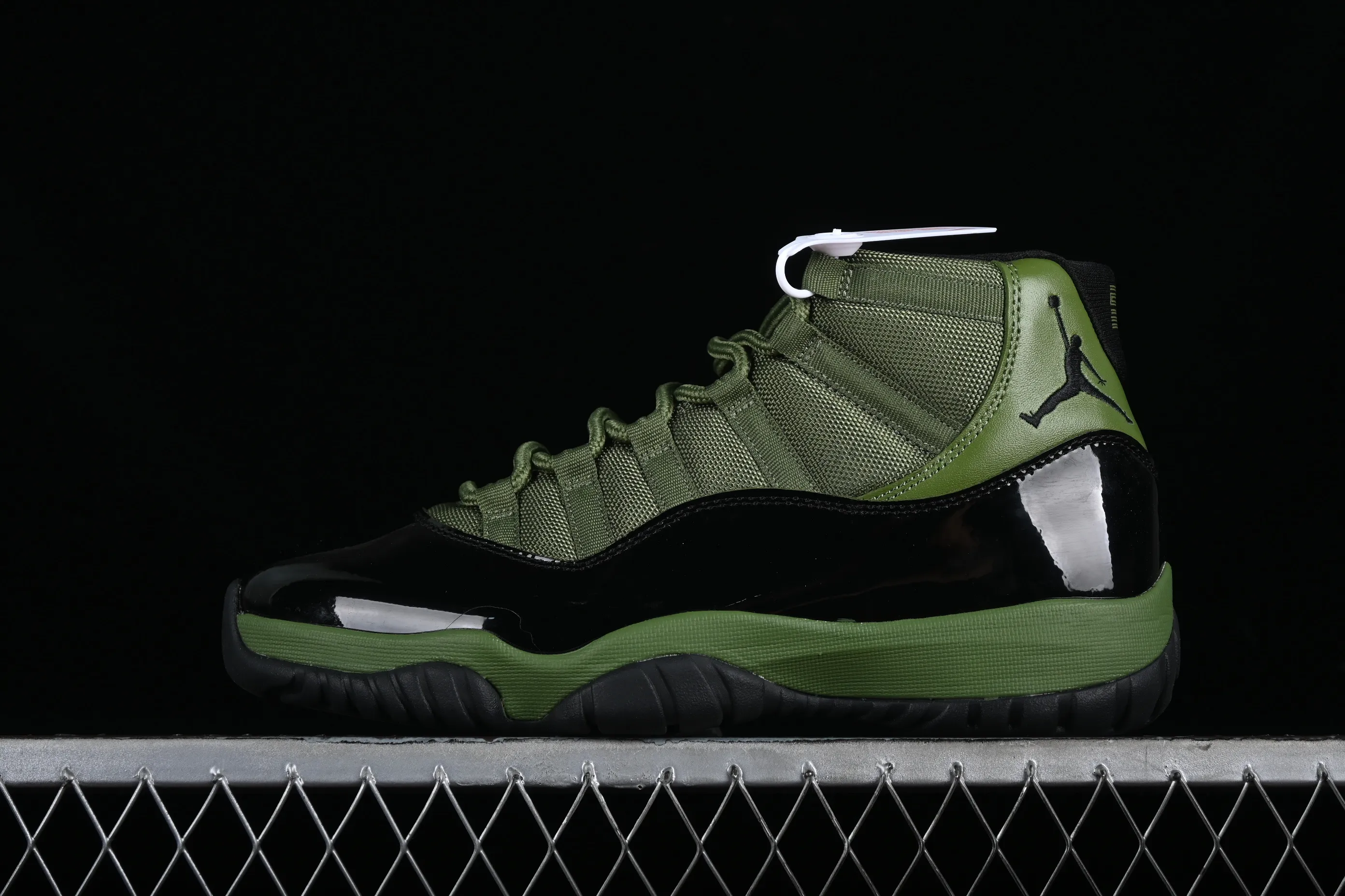 All categories Air Jordan Jordan series basketball shoes Air Jordan 11 Air Jordan 11 Retro AJ11 Joe 11 black and green high-top basketball shoes CT8012-300